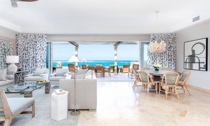 Grace Bay Resort | Gorgeous Oceanfront Penthouse Suite! Concierge Service Available!