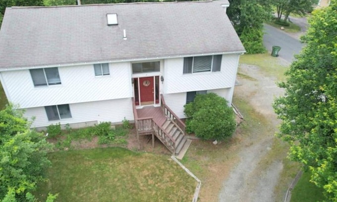 Bonnet Shores House | Gorgeous, updated home in Bonnet Shores