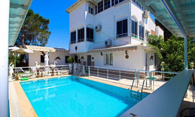 Kadriye Villa | Gorgeous Villa with Private Pool in Antalya