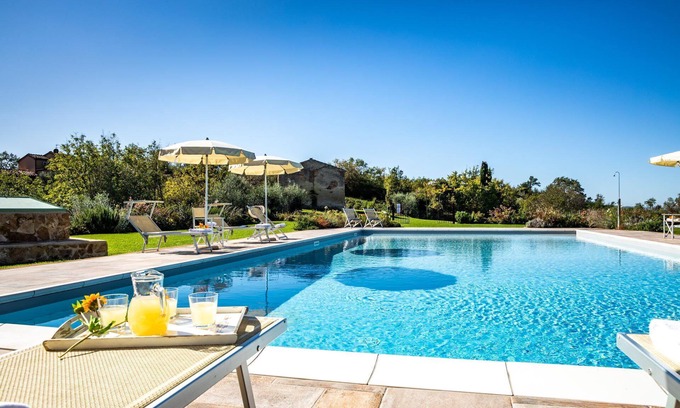 Legoli Villa | Gorgeous Villa Peccioli, with private pool, AC, Wifi