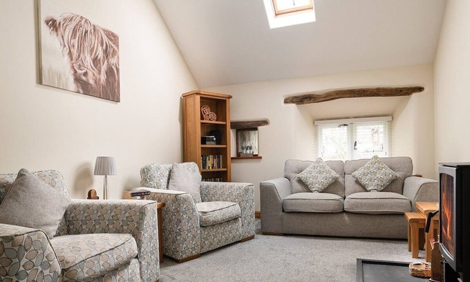 Eglwysbach Apartment | Gorse Barn Summary: E