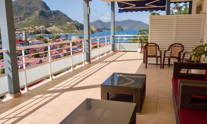 Terre-de-Haut Apartment | The 201 Suite - Anthurium