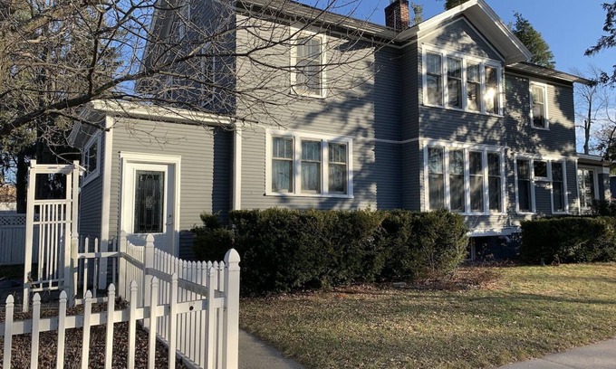 Stevens Point House | Gracious 4-Bedroom Home in Downtown Stevens Point