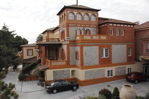 Colmenar Viejo House | Gran Hostal El Chiscón