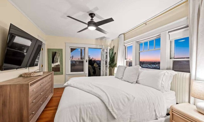 Old Town House | Grand 7BR Villa | Luxury Living Stunning Views