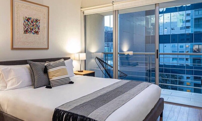 Ampliacion Granada Apartment | Grand Apartment Vive Grand by Kukun