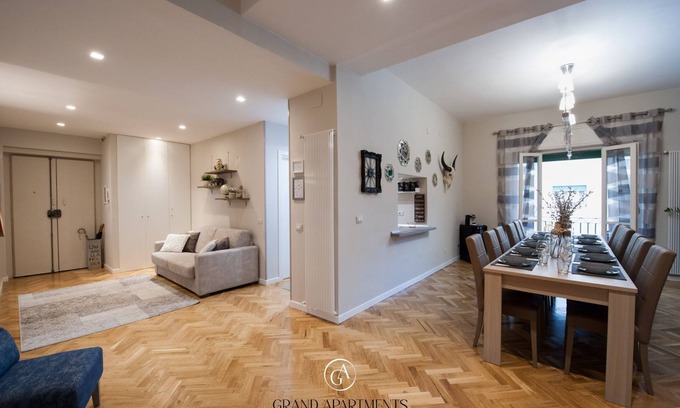 Vomero Apartment | Grand Apartment - Merliani