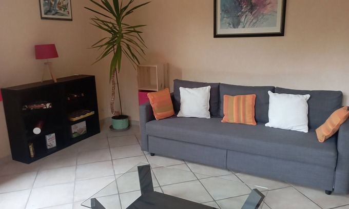 Briancon Apartment | Grand Appartement Rez-de-chaussee Avec Jardin