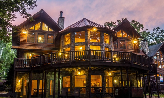 Thayerville House | Grand Chestnut Lodge | Lakefront w/Game Room, Hot Tub & Dock!