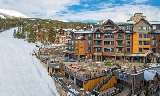 Peak 8 Resort | Grand Colorado SUITE nSki-In/Ski-Out, Sleeps 4nAvailable 3/23-3/29/25
