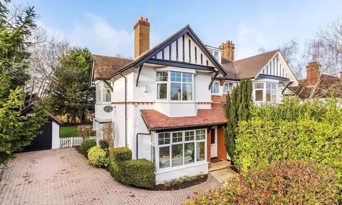 Woking House | Grand Edwardian House
