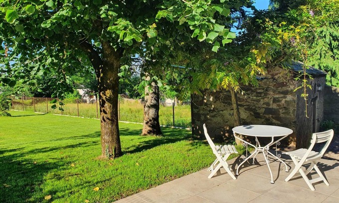 Saint-Pierre-de-Trivisy House | Grand Hortensia - SAINT-PIERRE-DE-TRIVISY