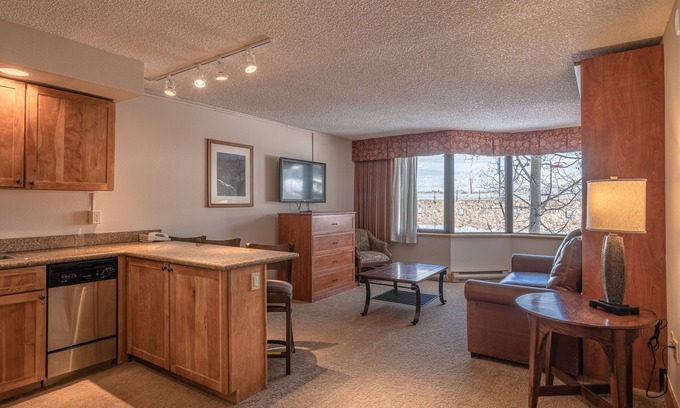 Crested Butte Condo | Grand Lodge 1-Bedroom Condo with 3 Queens & Close to Everything - No Cleaning Fee! by RedAwning