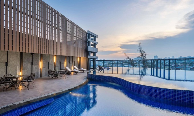 Batam Hotel | Grand Mercure Batam Centre