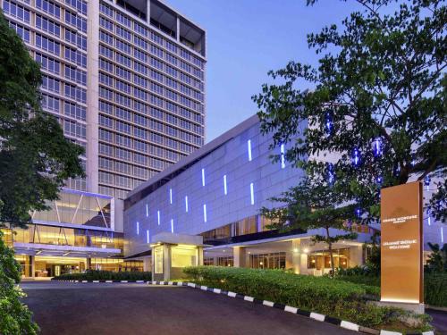 Grogol Hotel | Grand Mercure Solo Baru