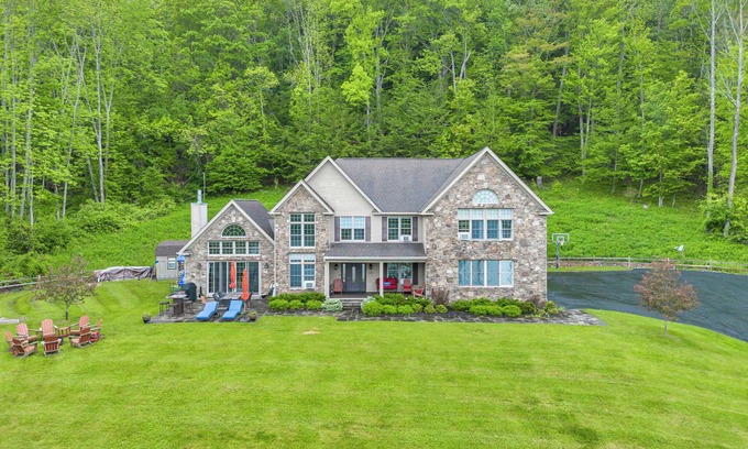 Cooperstown - Otsego Lake House | Grand Slam - Lake House Cooperstown Dreams Park