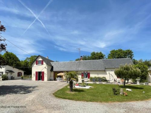 La Gonfriere Apartment | Grande Maison avec Jardin, Animaux Acceptés, WiFi inclus - FR-1-497-182