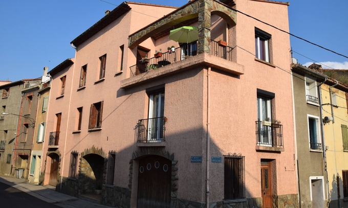 Estagel House | Grande Maison de Village à Estagel