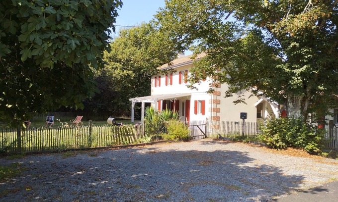 Gastes House | Grande Maison Pour 9 Personnes à 600m du lac