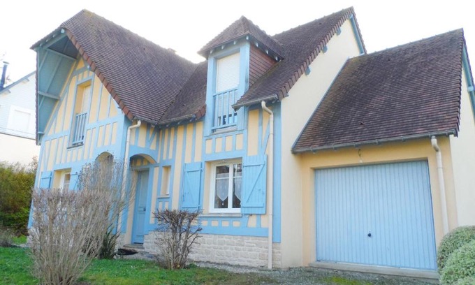 Villers-sur-Mer House | Grande Villa avec Jardin, Proche Plage et Centre de Villers-sur-Mer - FR-1-487-310