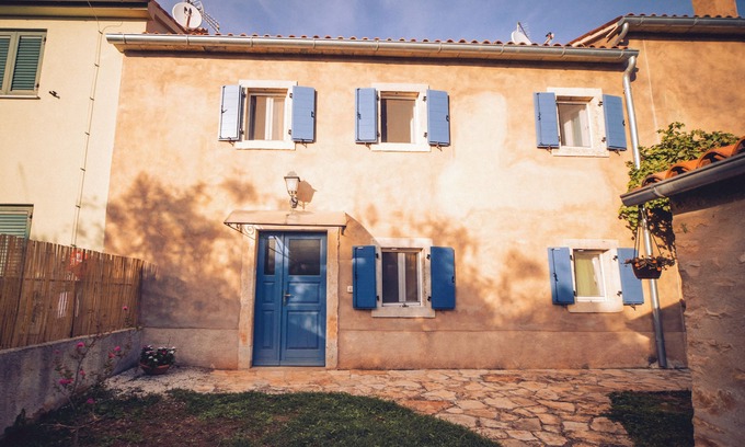 Valdebek House | Grandfather's House Croatia