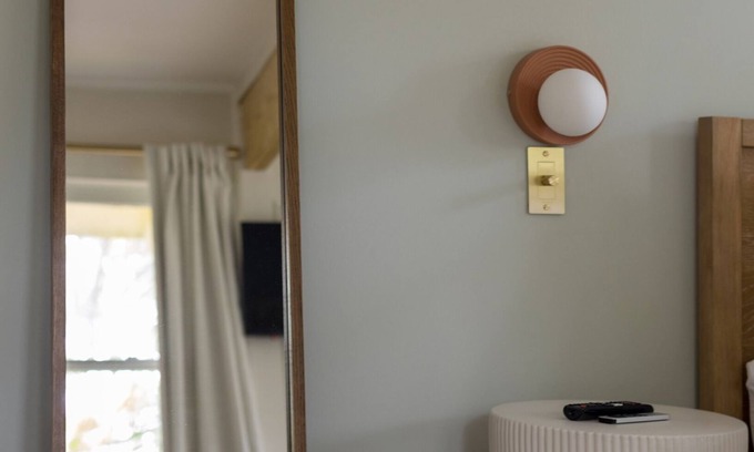 Grandview Heights Apartment | Grandview Collection - Sunny Studio (C)