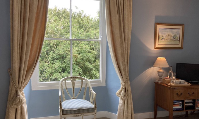 Euston Bed & Breakfast | Grange Farm House
