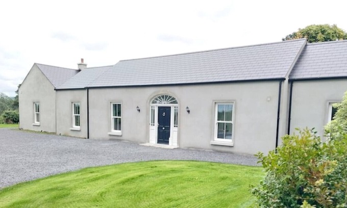 Grangecon House | Grangecon Getaway near Rathsallagh