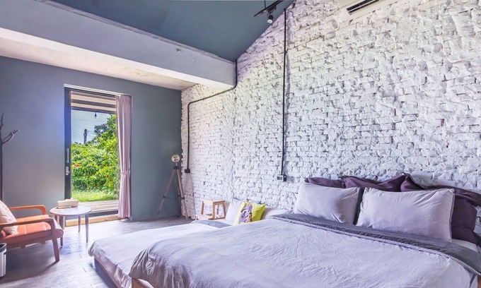 Eluan House | Grass B&B