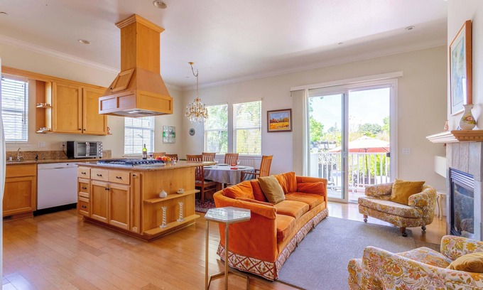 Graton House | Graton, Hot Tub, BBQ, Nature & Family Fun