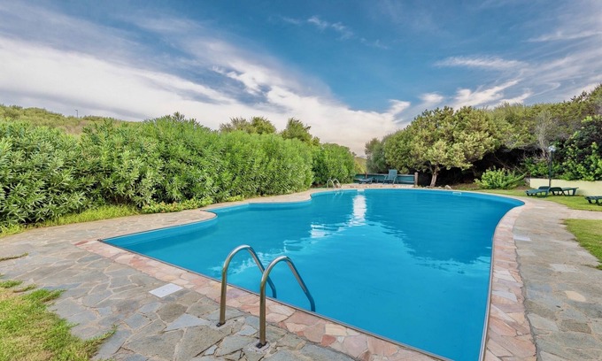 Stintino Villa | Graziose Ville con A.C e piscina comune