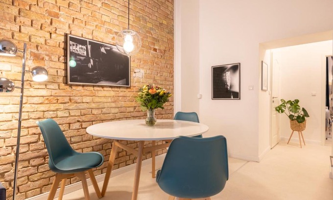 Wilmersdorf Apartment | Great 2-room apartment