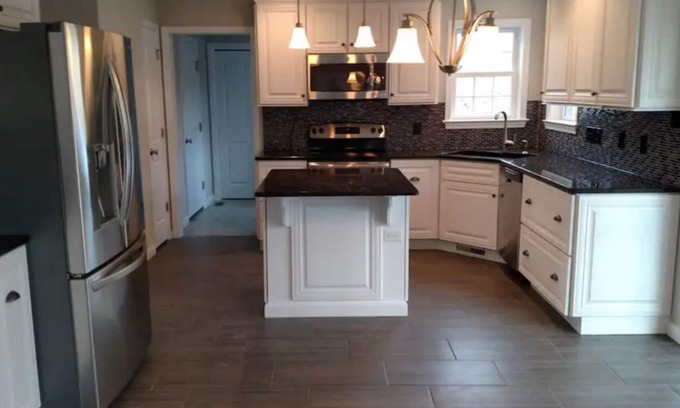 Lemont House | Great access and location to Penn State Campus and Venues!