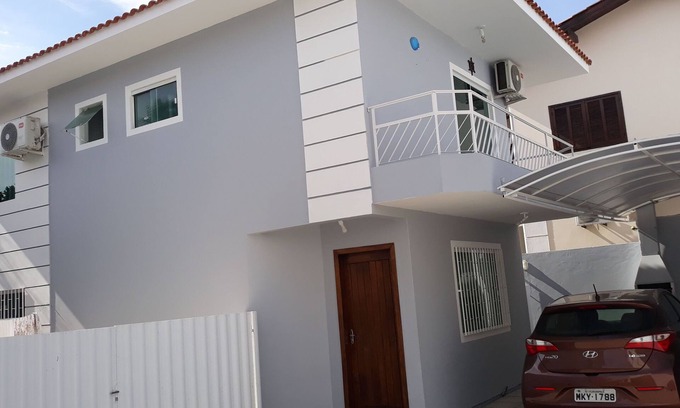 Ingleses do Rio Vermelho House | Great house for season - Praia dos Ingleses.