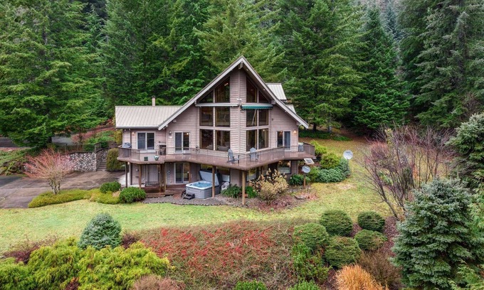 Rhododendron House | Great Deals on Summer Stays!