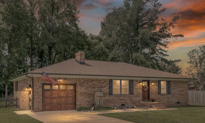 Elizabeth City House | Great Escape - Entire House
