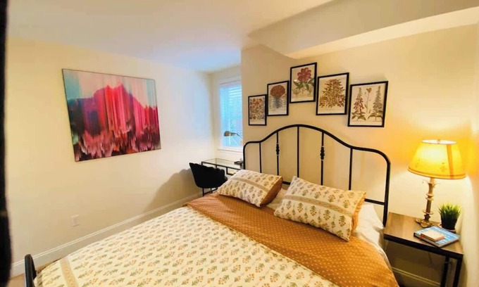 Greenwich Apartment | Great hotel alternative, near Greenwich train stn