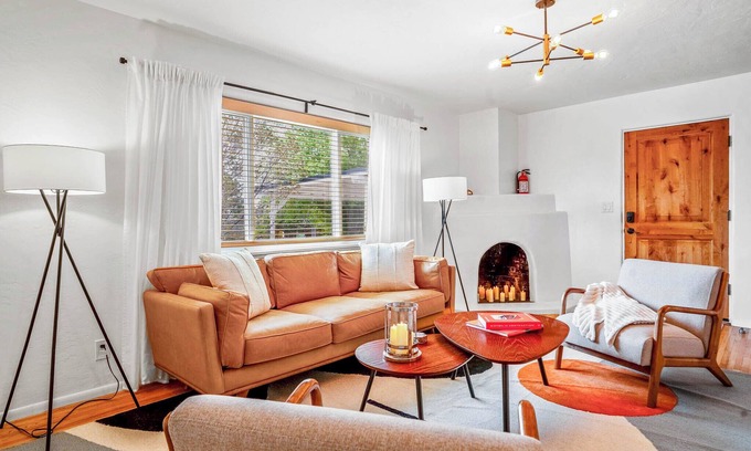 Santa Fe House | Great Living Space Outside and Inside | Private Bedrooms | Close to Downtown