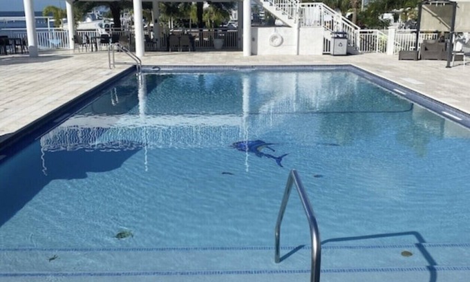 Key Largo Cottage | Great location -pool-boat ramp-marina-golf cart