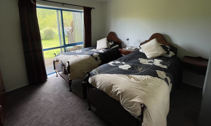 Rotorua Cottage | great location to mountain bike tracks rural setting