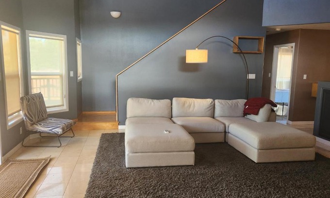 Maunaloa Villa | Great Molokai Home to enjoy!