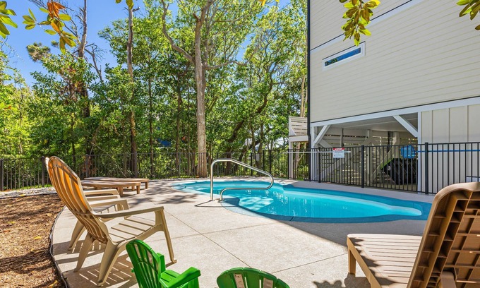 Yaupon Beach House | Great Ocean Views - Saltwater Pool - Elevator - 40A EV Charger - Mins to Beach, Shops and food