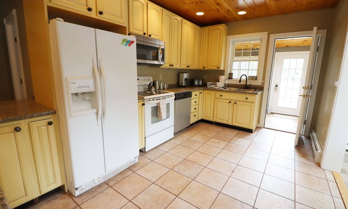 Lincoln House | Great Rental In Lincoln Near Skiing And Lakes