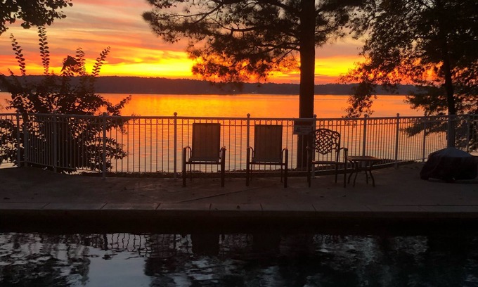 Reynolds Landing House | Great sunset Views of the Lake with Pool/Dock Peace, ambiance and Tranquility