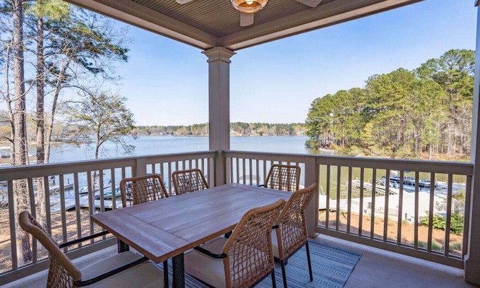 Lake Oconee Condo | Great Views, Great Location, Near Ritz, No Stairs