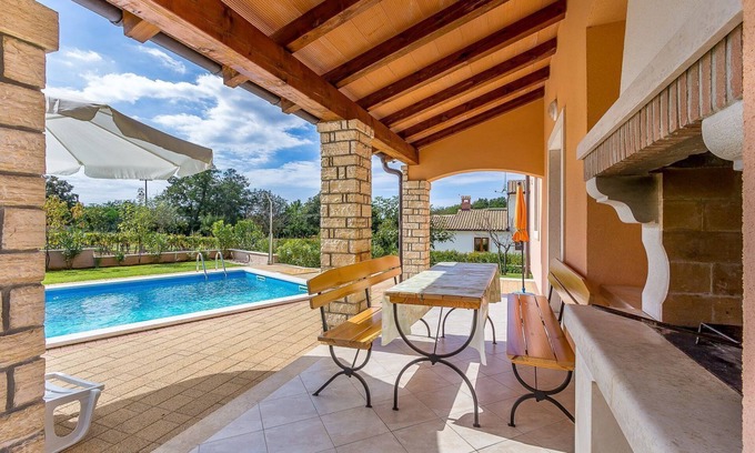 Mofardini House | Great villa with private pool, pets allowed