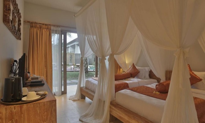 Lodtunduh Villa | Greenery 3 Bedroom + Breakfast with Private Pool Villa