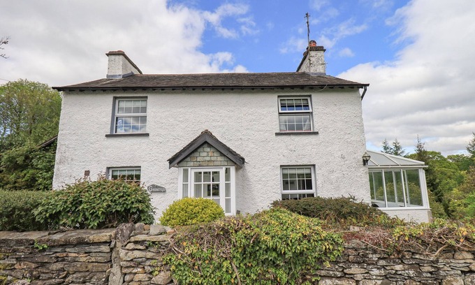 Windermere Cottage | GREENSTYLES, pet friendly, with open fire in Bowness-On-Windermere