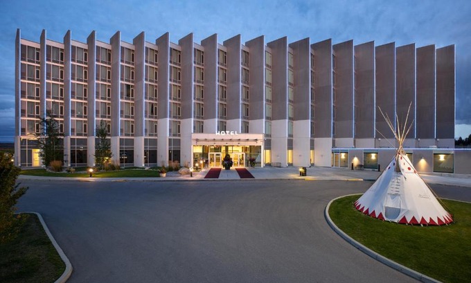 Calgary Resort | Grey Eagle Resort