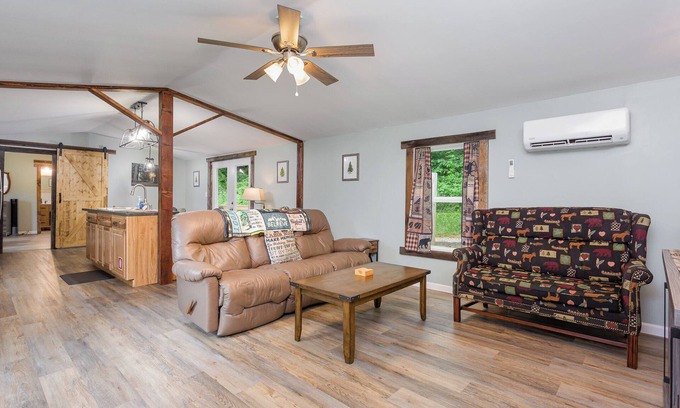 Logan House | Grey Pines at Hocking Vacations